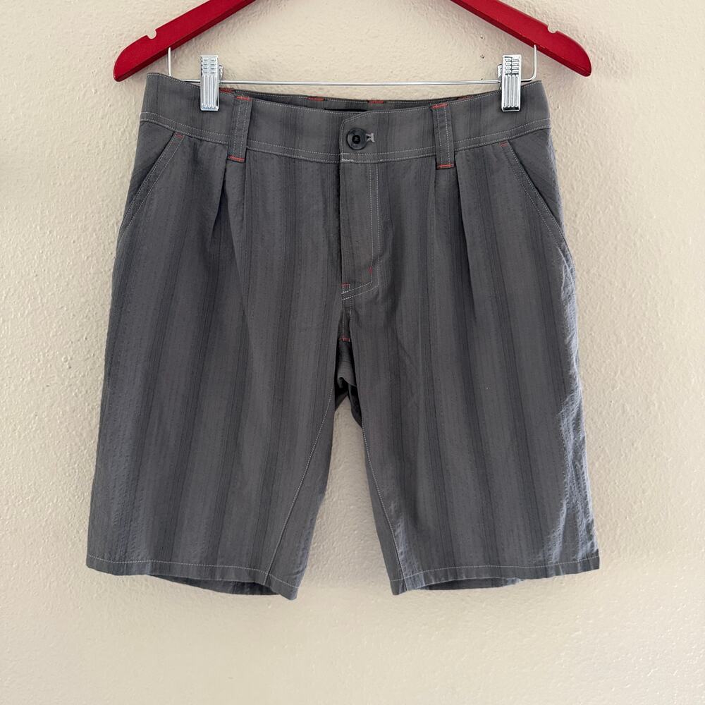 Arc'teryx Women's hiking shorts grey mid-long length cargo